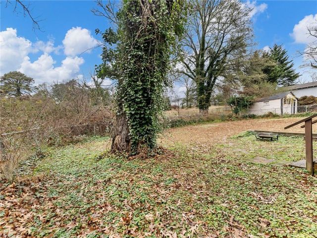 1093 Enota NE Avenue, Gainesville, GA 30501