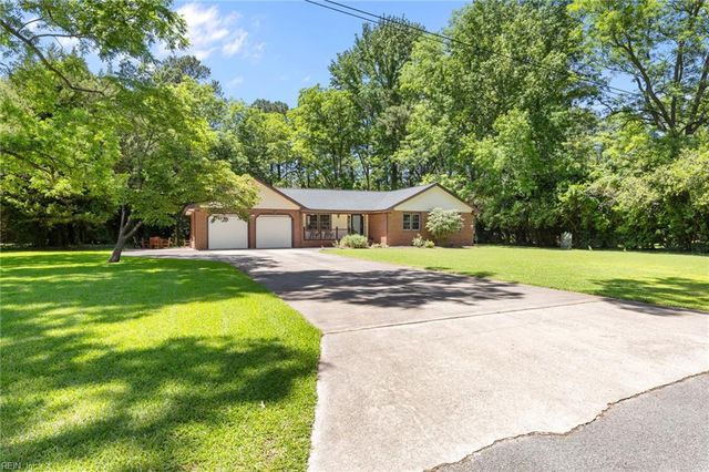 6141 Knotts Creek LN, Suffolk, VA 23435