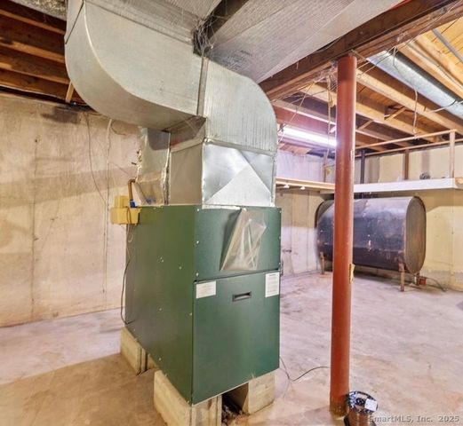 24 Evergreen Road, North Branford, CT 06472