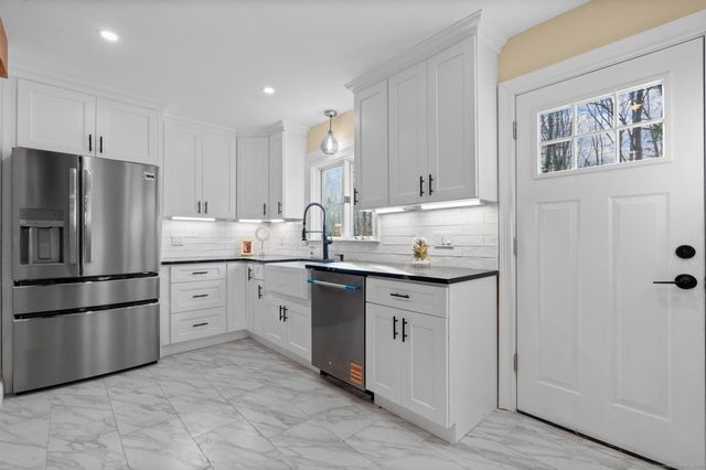 24 Evergreen Road, North Branford, CT 06472