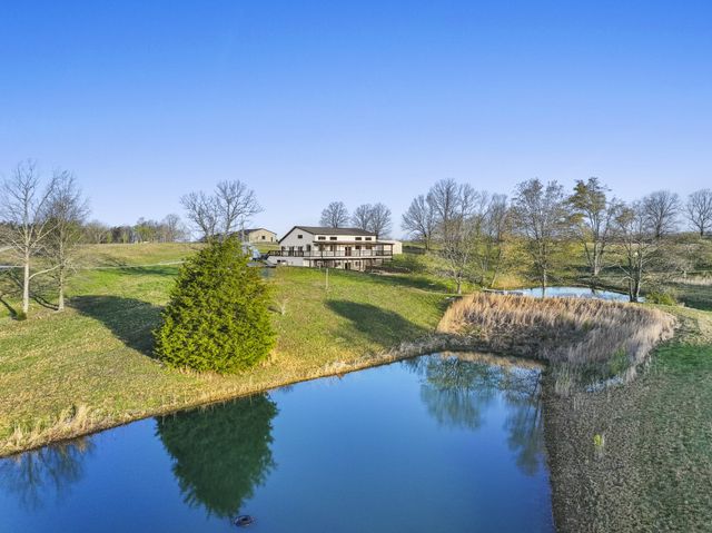 20 Zinker Rd, Lawrenceburg, TN 38464