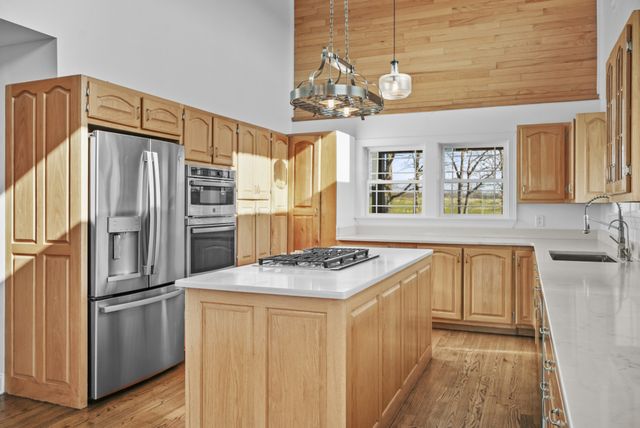20 Zinker Rd, Lawrenceburg, TN 38464