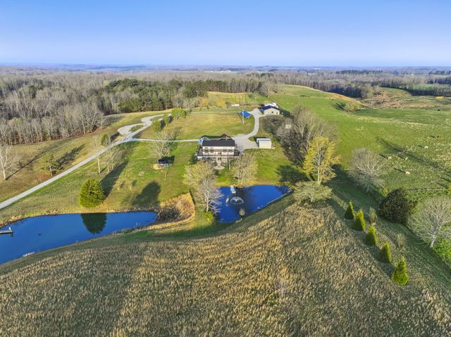 20 Zinker Rd, Lawrenceburg, TN 38464