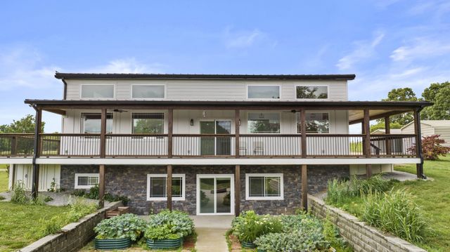 20 Zinker Rd, Lawrenceburg, TN 38464