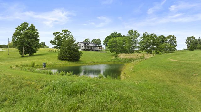 20 Zinker Rd, Lawrenceburg, TN 38464