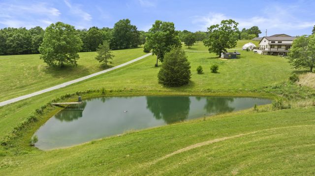 20 Zinker Rd, Lawrenceburg, TN 38464