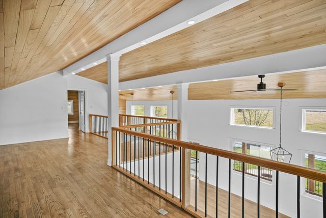 20 Zinker Rd, Lawrenceburg, TN 38464