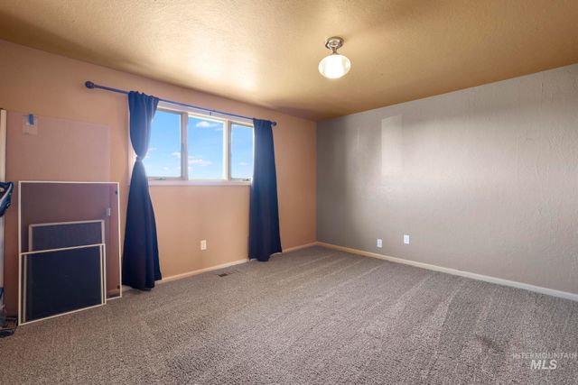 298 S 300 East, Jerome, ID 83300