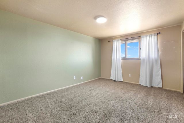 298 S 300 East, Jerome, ID 83300