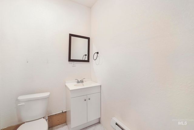 298 S 300 East, Jerome, ID 83300