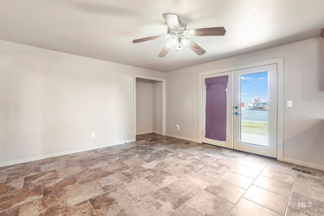 298 S 300 East, Jerome, ID 83300