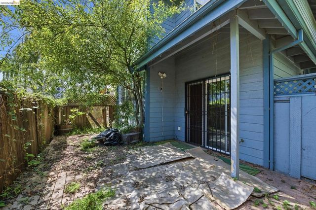 1496 Adeline St, Oakland, CA 94607