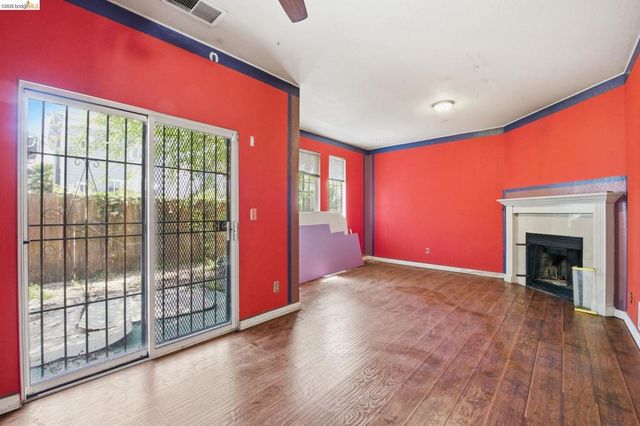 1496 Adeline St, Oakland, CA 94607