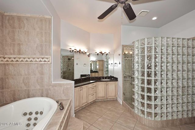 9154 E Charter Oak Drive, Scottsdale, AZ 85260