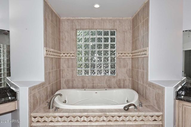 9154 E Charter Oak Drive, Scottsdale, AZ 85260