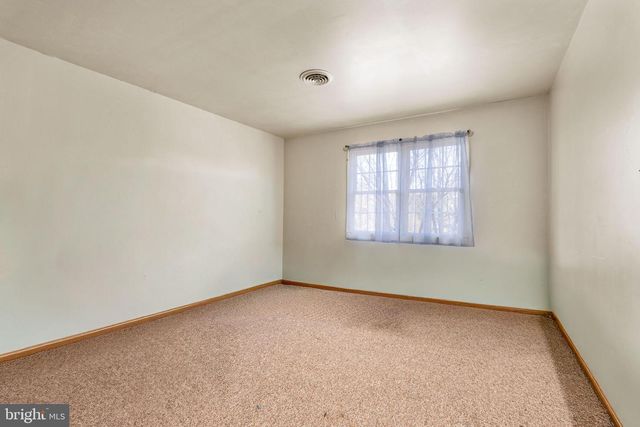 55 PAPERMILL RD, Elkton, MD 21921