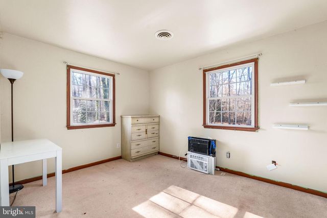 55 PAPERMILL RD, Elkton, MD 21921