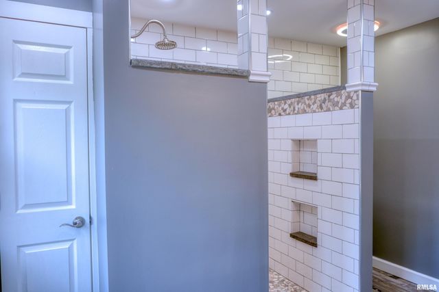 6873 Old Highway 13 Highway, Carbondale, IL 62901