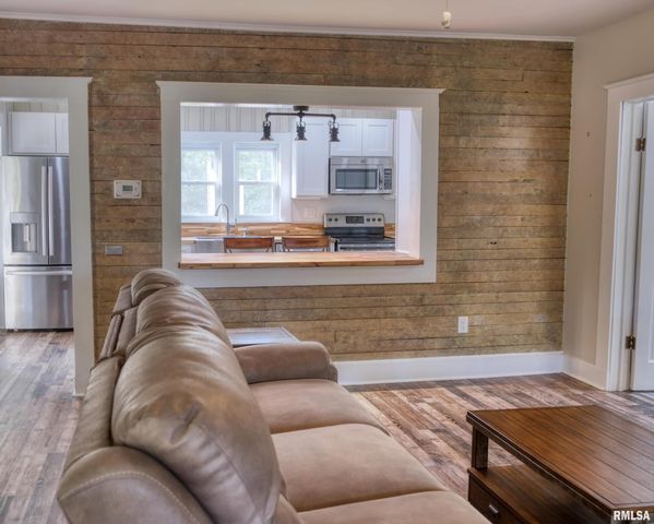 6873 Old Highway 13 Highway, Carbondale, IL 62901