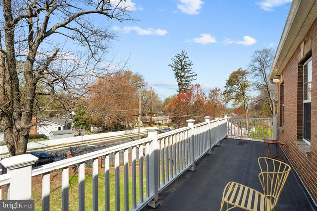 4101 ROBERTS RD, Fairfax, VA 22032