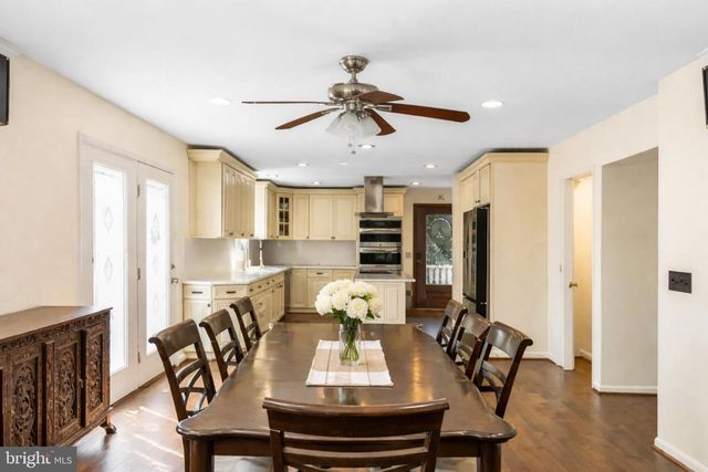 4101 ROBERTS RD, Fairfax, VA 22032