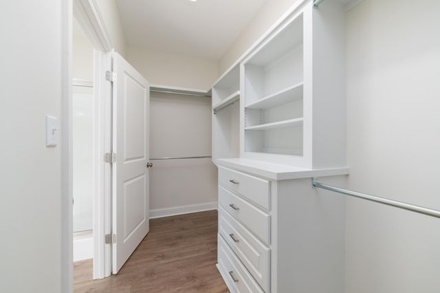 46 Canal Dr., Hattiesburg, MS 39402