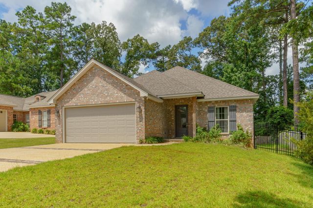 46 Canal Dr., Hattiesburg, MS 39402