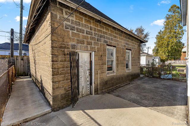 4921 Martin Street, Detroit, MI 48210