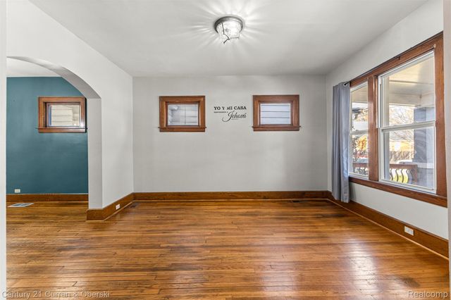 4921 Martin Street, Detroit, MI 48210