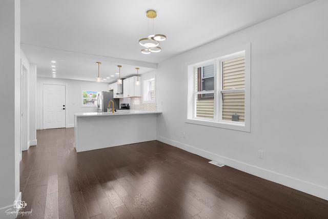 7227 S Paulina Street, Chicago, IL 60636