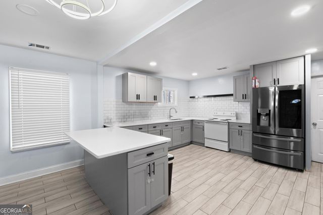 5014 Park Avenue, Forest Park, GA 30297