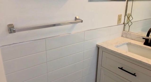 226 Windsor J, West Palm Beach, FL 33417