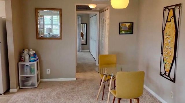 226 Windsor J, West Palm Beach, FL 33417