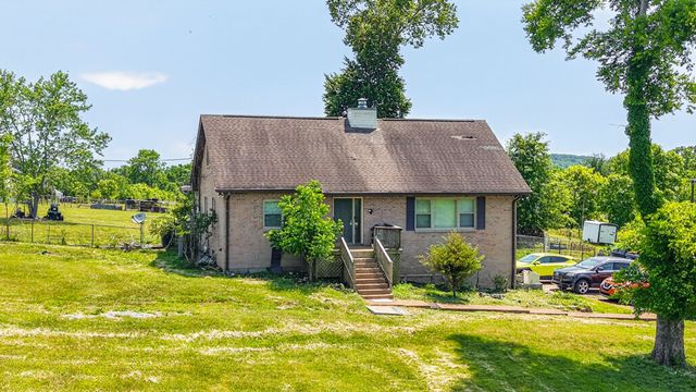 1933 Long Hollow Pike, Gallatin, TN 37066
