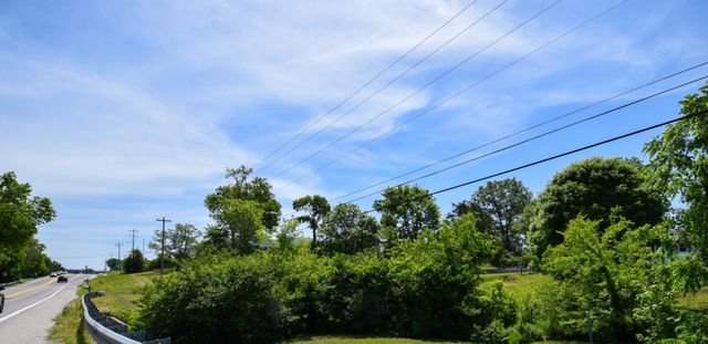 1933 Long Hollow Pike, Gallatin, TN 37066