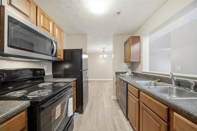 8201 Fairington Ridge Circle, Lithonia, GA 30038