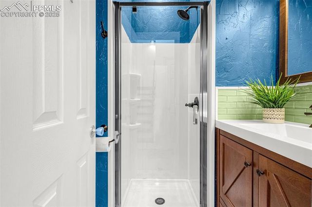 321 Graceland Grove, Colorado Springs, CO 80904