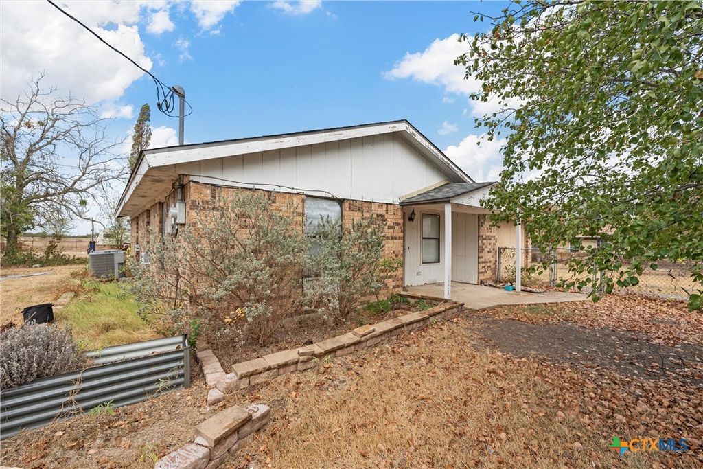 Image 1 of property listing at 8218 Fm 2409, Moody, TX 76557