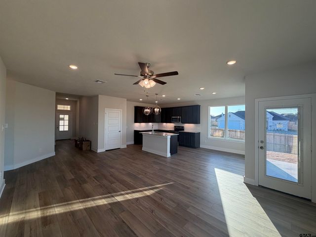 544 Prince Place, Tyler, TX 75704