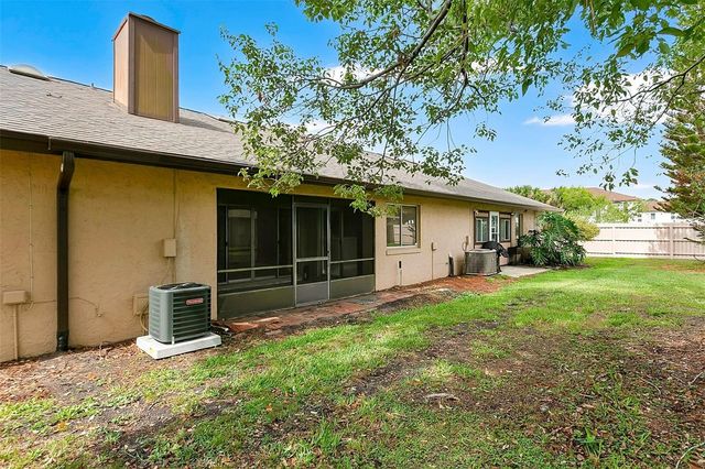 5807 RED DAHLIA COURT 27, Orlando, FL 32807