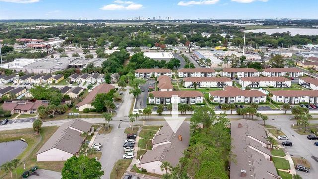5807 RED DAHLIA COURT 27, Orlando, FL 32807