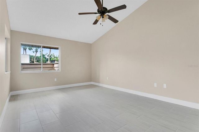 5807 RED DAHLIA COURT 27, Orlando, FL 32807