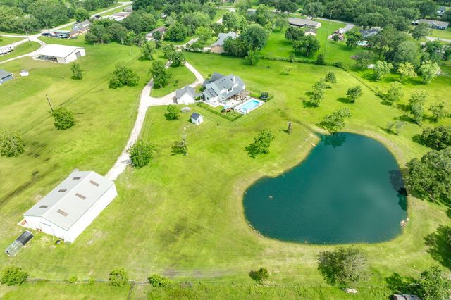 15855 Hickory Drive, Alvin, TX 77511
