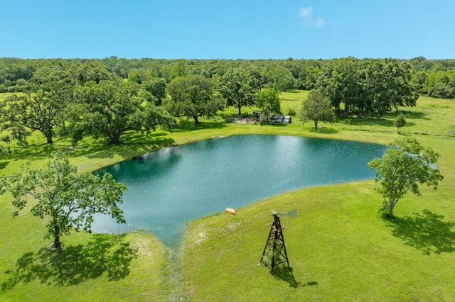 15855 Hickory Drive, Alvin, TX 77511