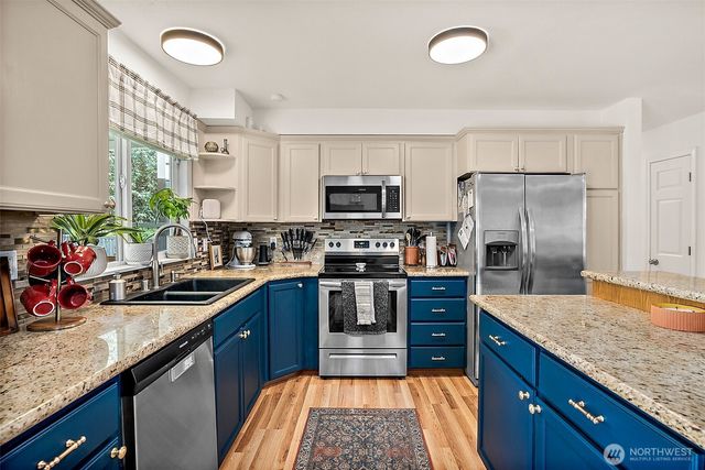 15902 95th Avenue Ct E, Puyallup, WA 98375