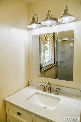 12 Guth Road, Salmon, ID 83467