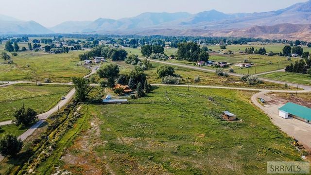12 Guth Road, Salmon, ID 83467
