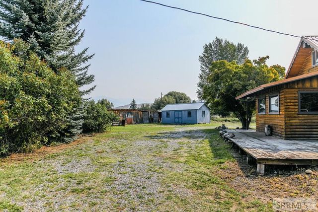 12 Guth Road, Salmon, ID 83467