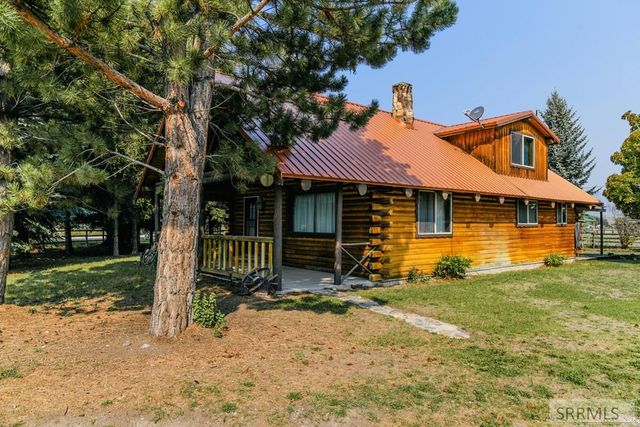 12 Guth Road, Salmon, ID 83467