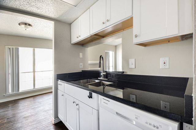 3615 W Northgate Drive 3 Units, Irving, TX 75062